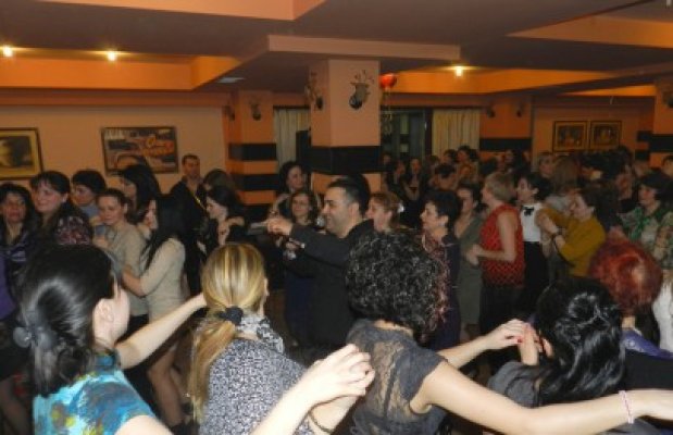 Voi ce faceţi de 8 Martie? Casa Rosso & Red House by Rovas organizează o petrecere de neuitat!